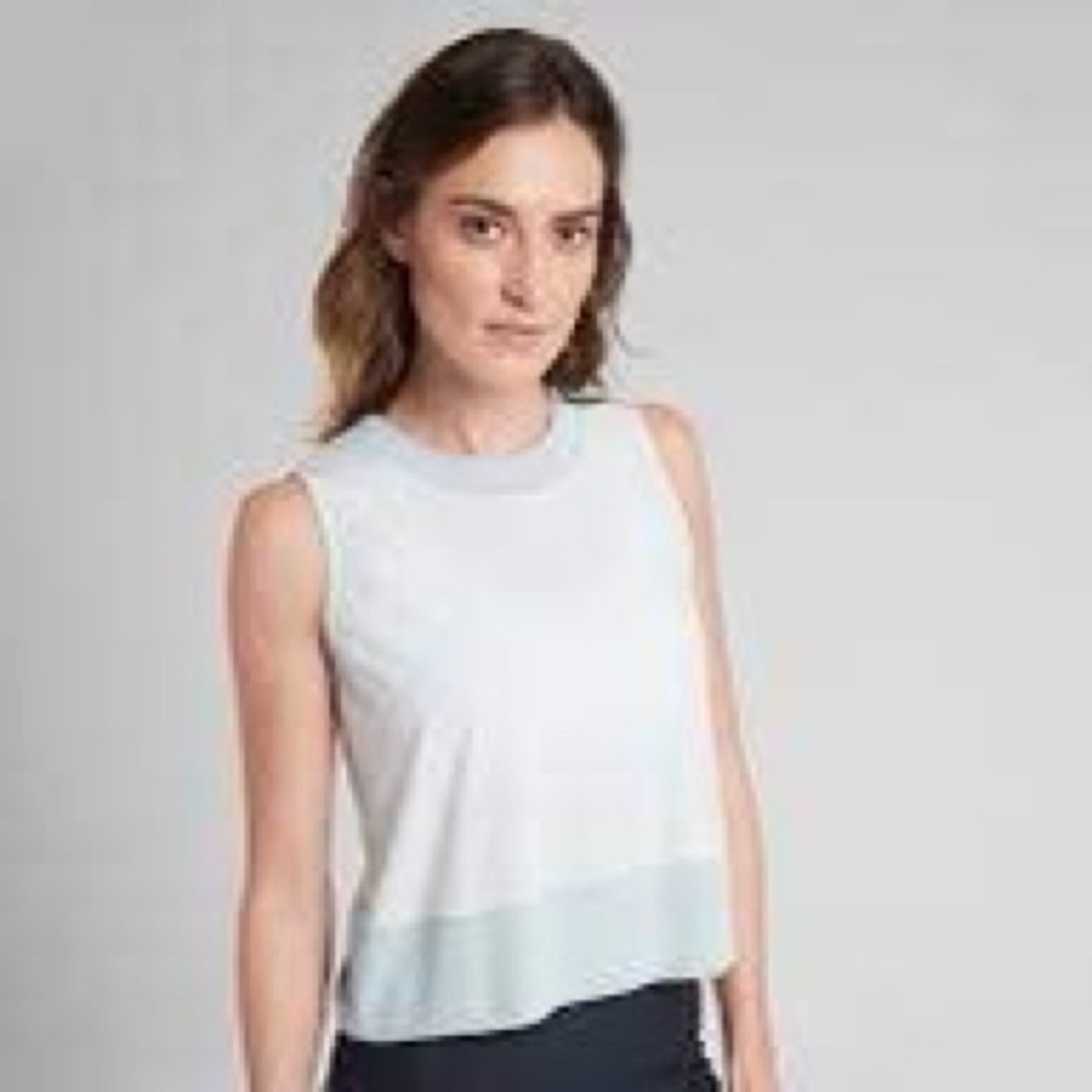 ATHLETA zephyr shell